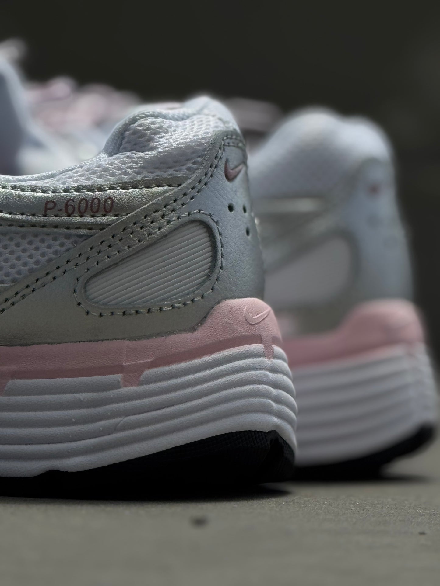 Nike P6000 pinkie silver