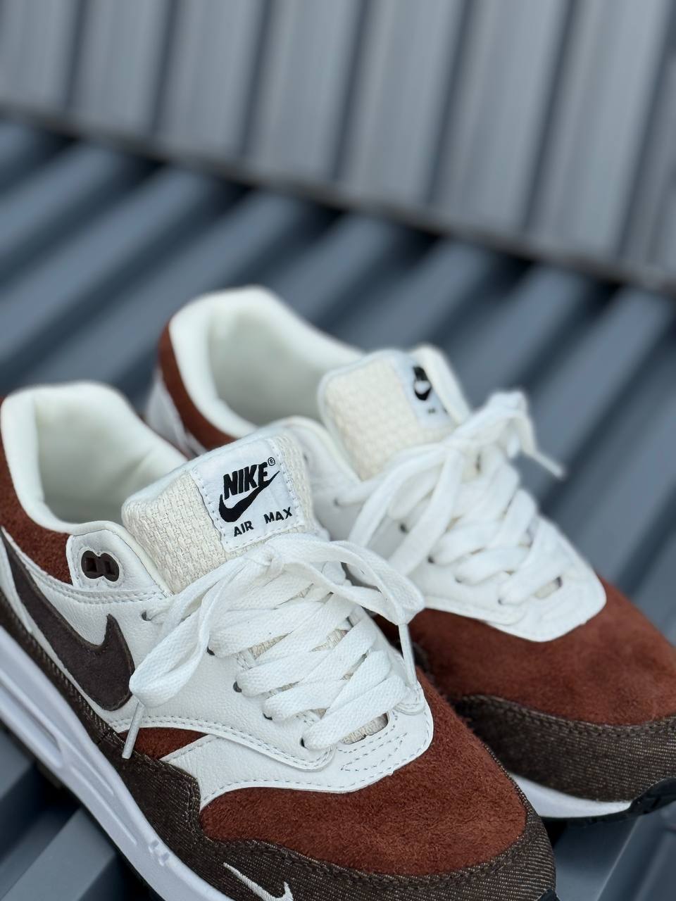 Nike air max cafe