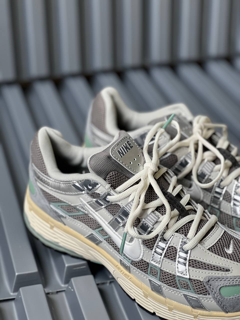 Nike P-6000 Gris Verde