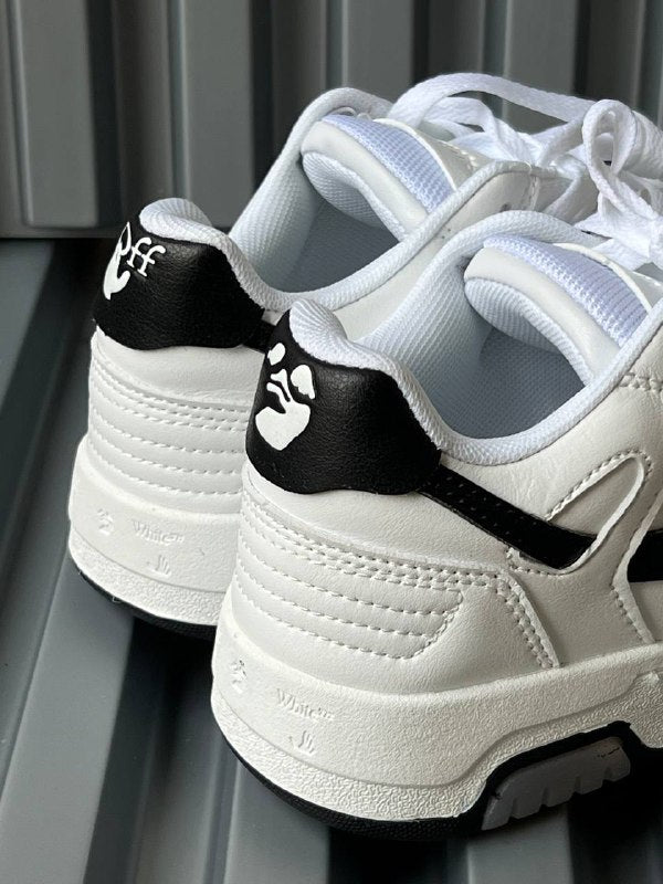 Off-White blanca negra
