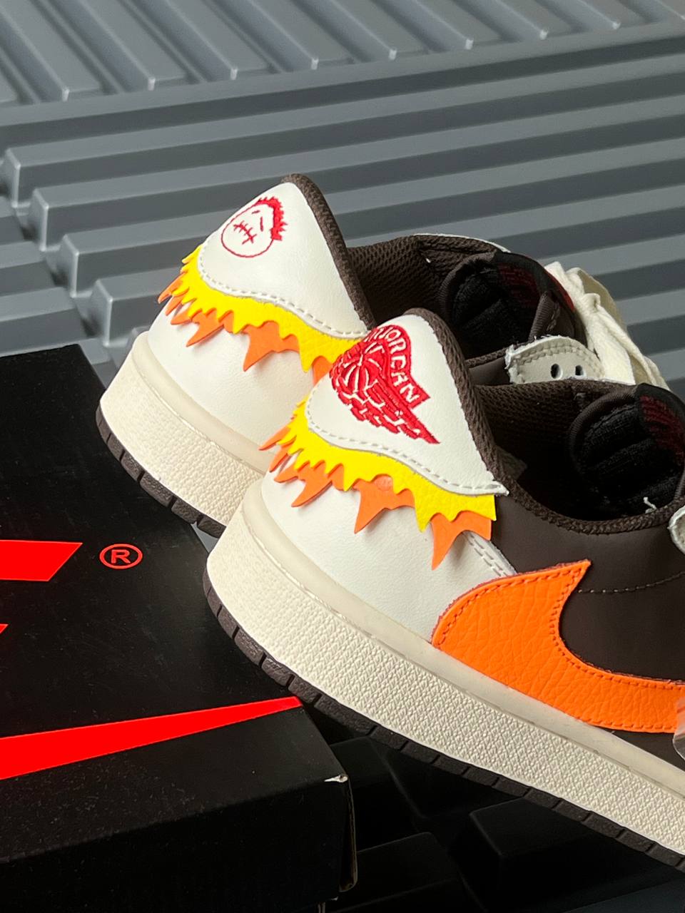 Nike travis fuego