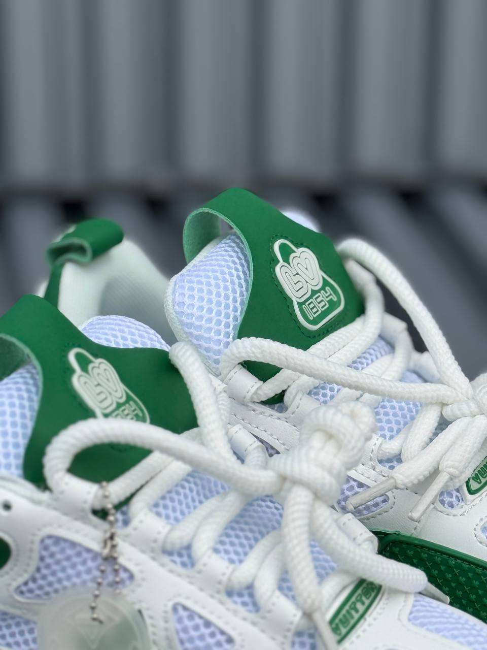 Louis Vuitton verde blanco