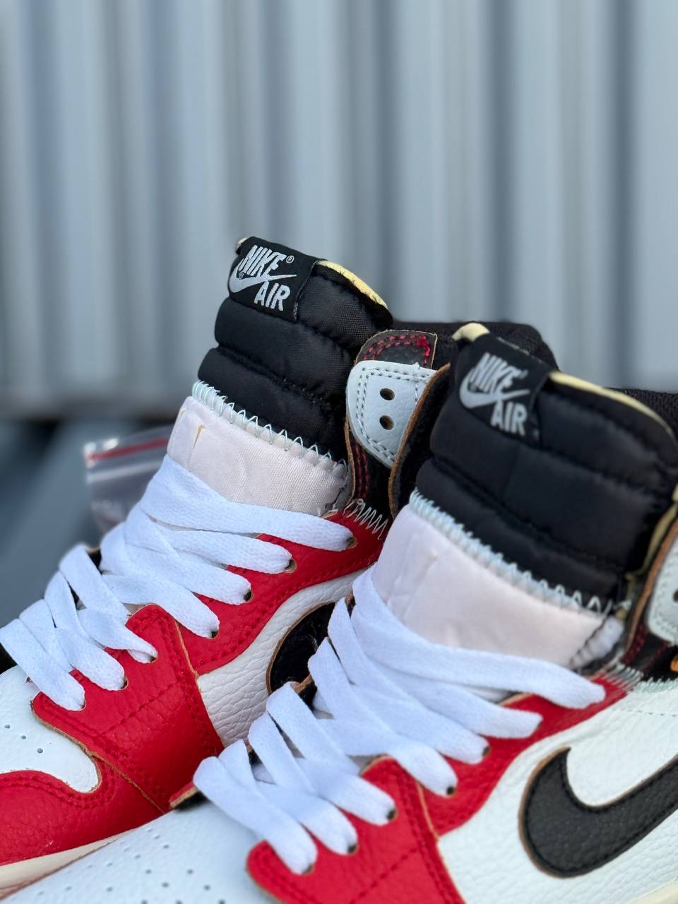 Nike X Jordan Retro 1 Chicago