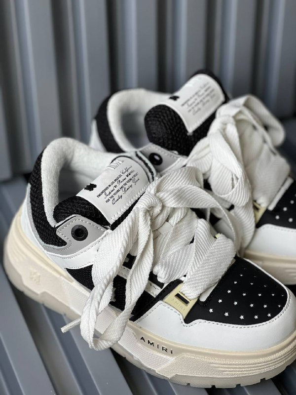 AMIRI blanca negra