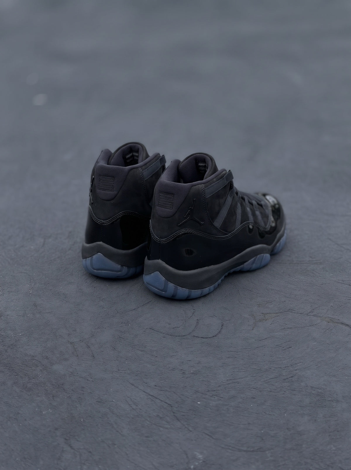 Nike Air Jordan 11 Retro Cap and Gown Negra