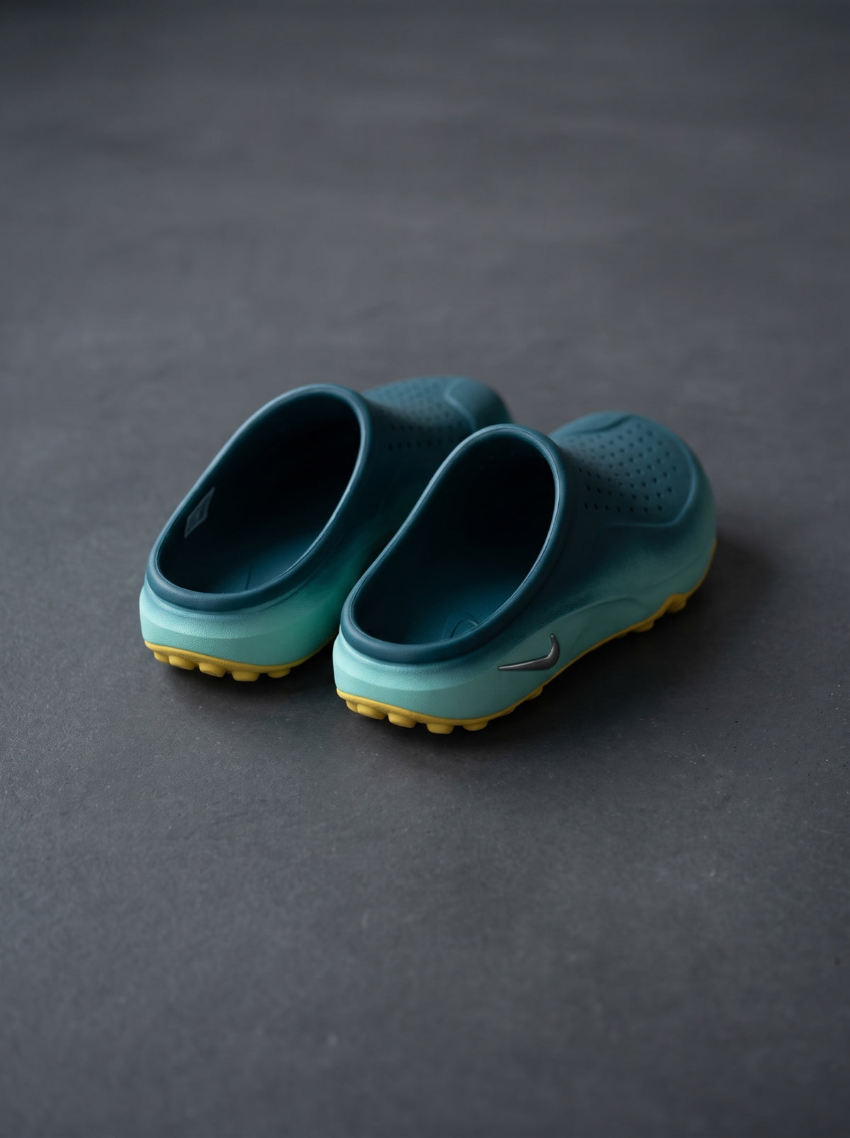 Nike Mind 001 Mule Azul Petróleo Verde Amarilla