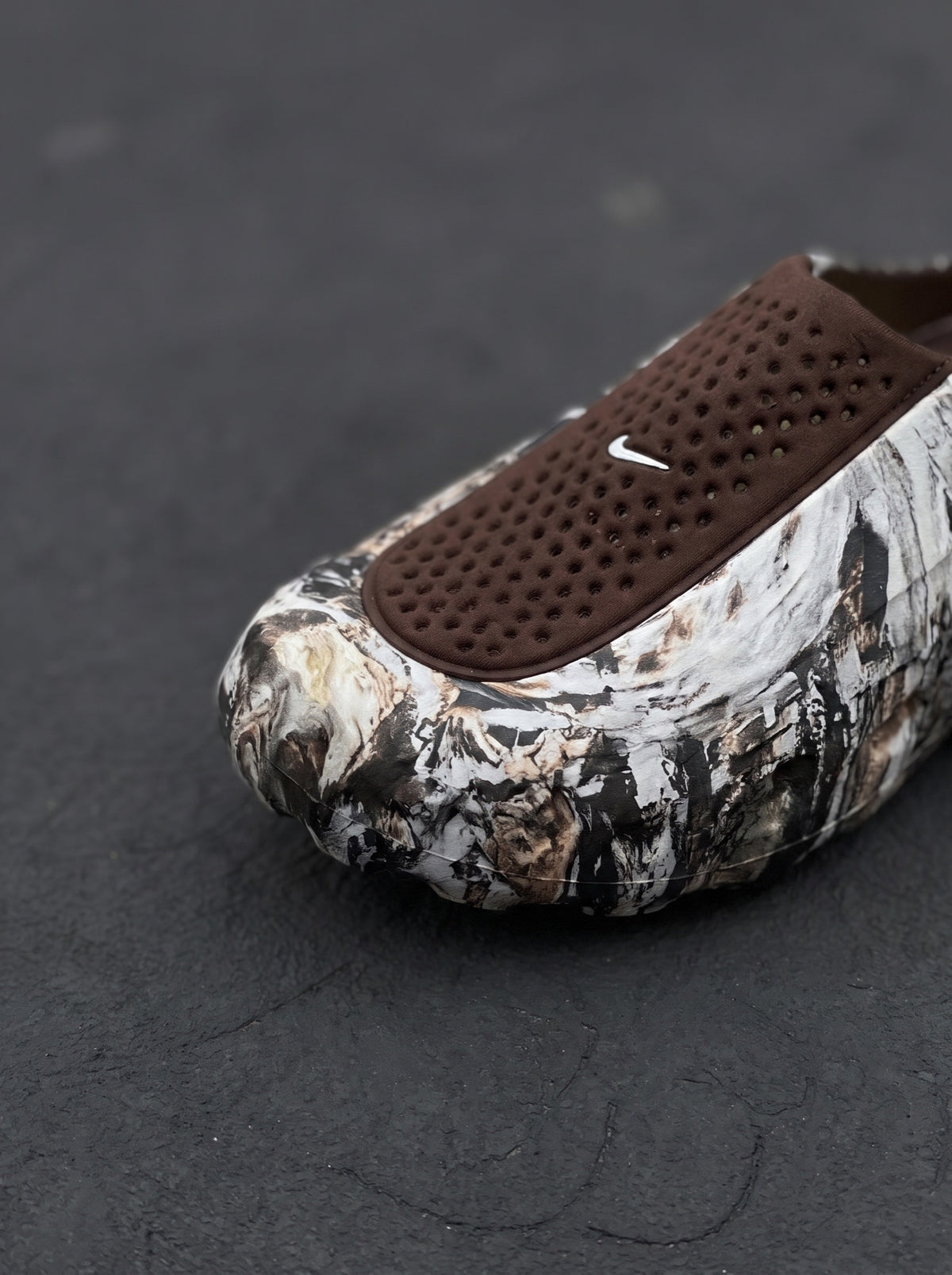 Nike Mind 001 Mule Camuflado Café Amarilla
