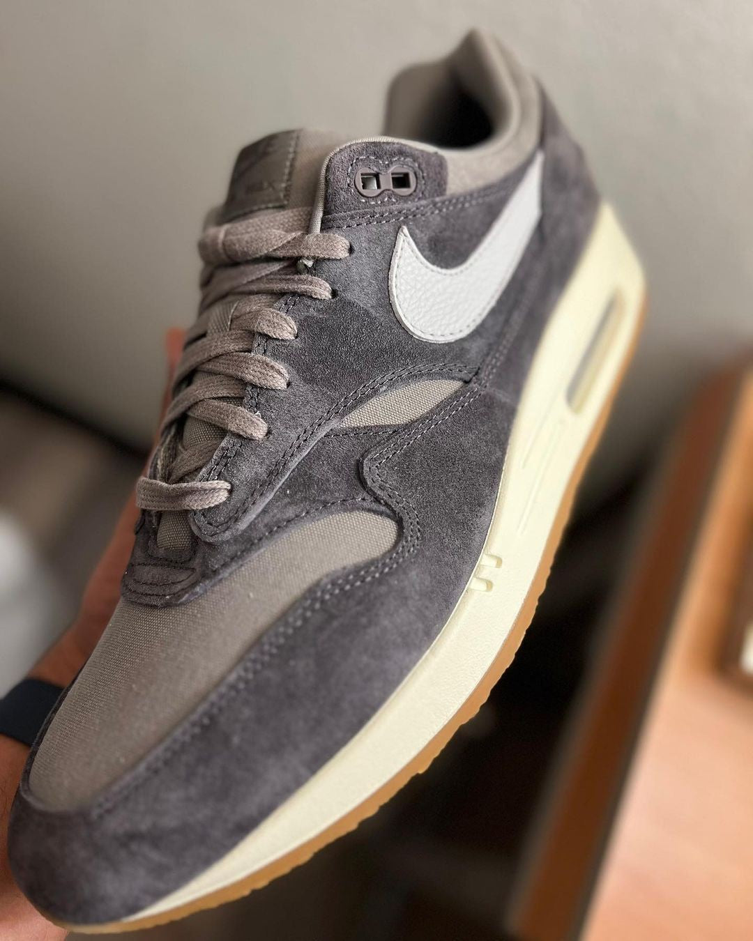 Nike Air Max 1 Gris foto 3