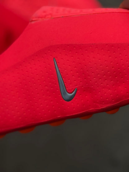 Nike Mind 001 Solar Red