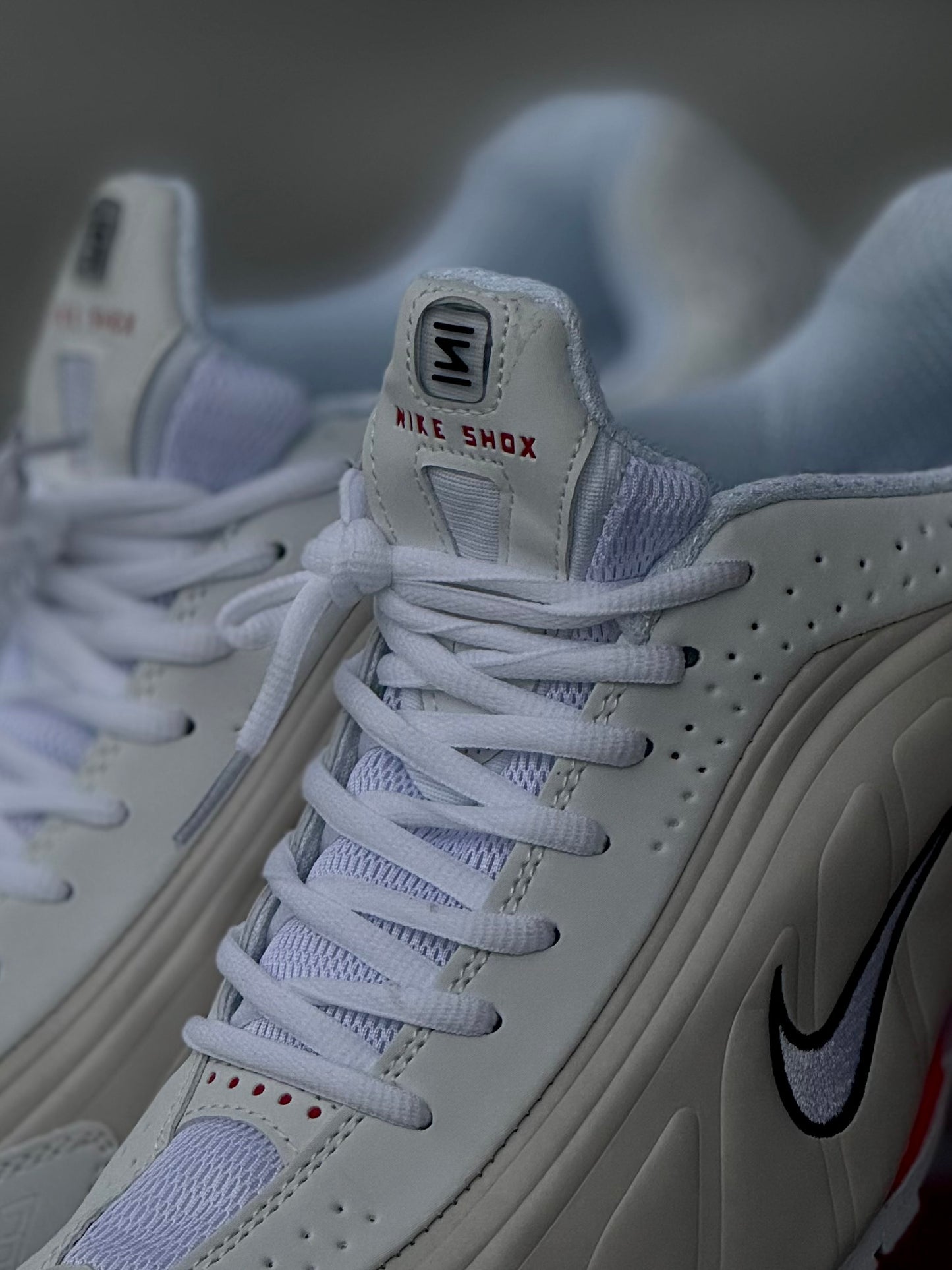 Nike Shox WhitexRed