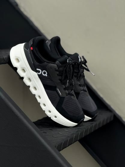 On Cloudrunner 2 Black