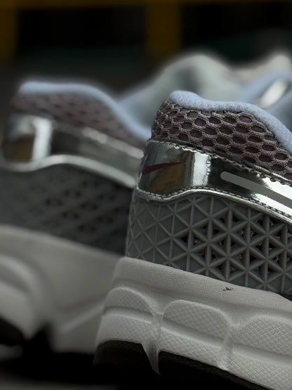 Nike vomero 5 Gray