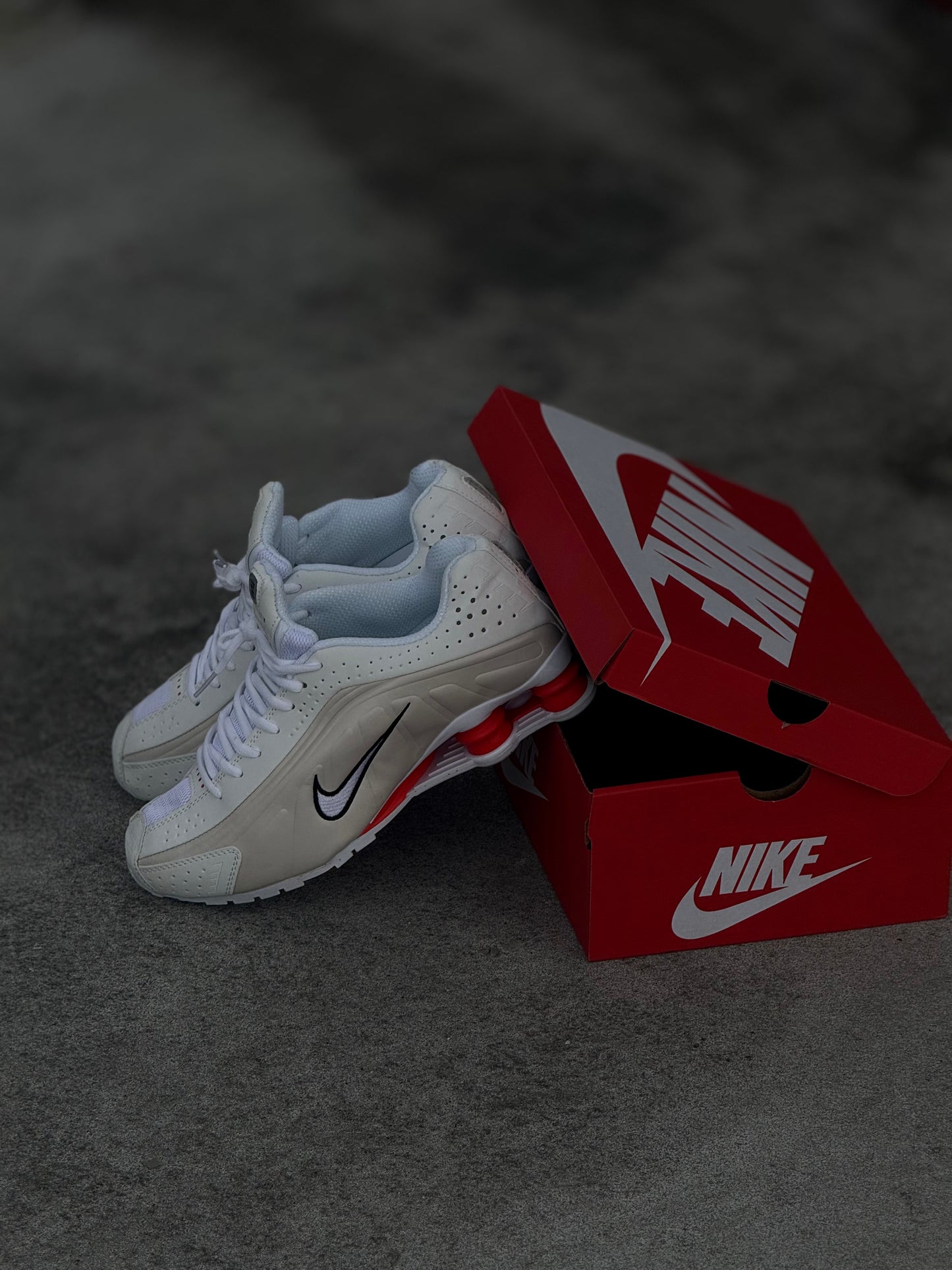 Nike Shox WhitexRed