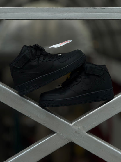 Nike Air Force One Black Bota