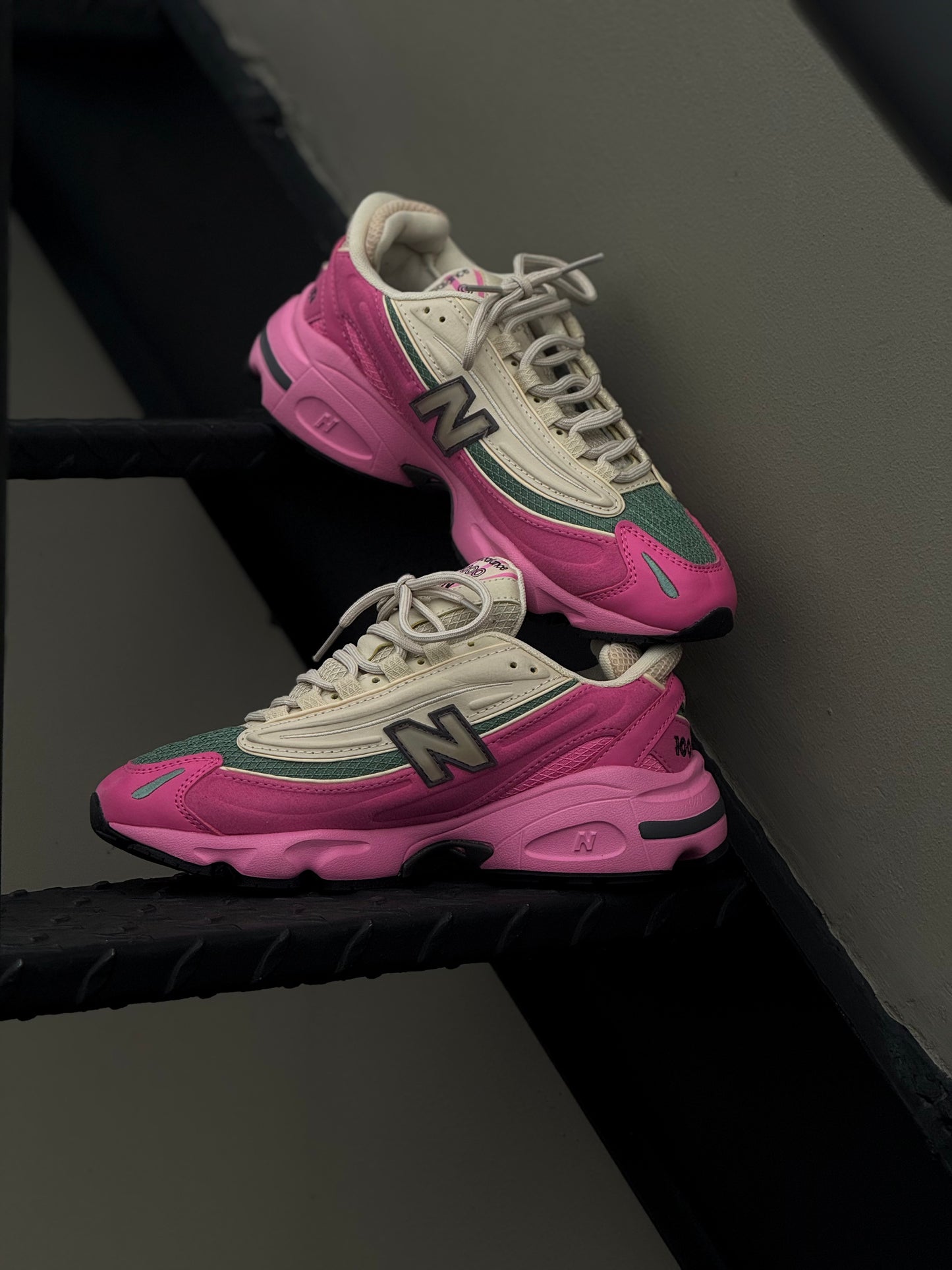 New Balance 1000 Beish Rosada