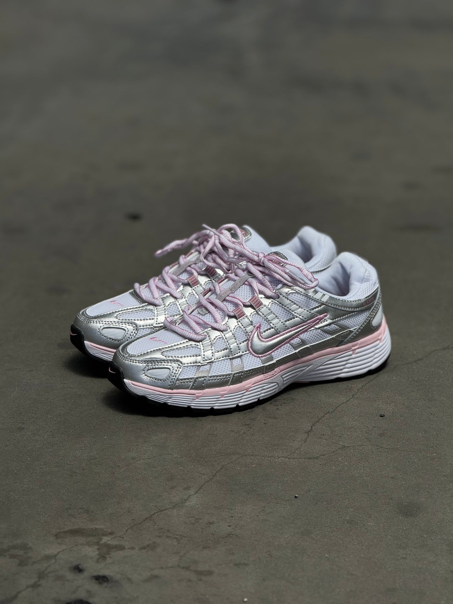 Nike P6000 pinkie silver
