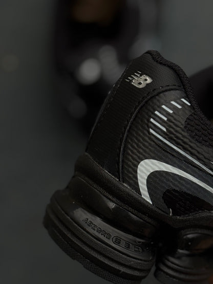 New Balance 2000 Negra