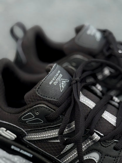 Skechers D'Lux Journey