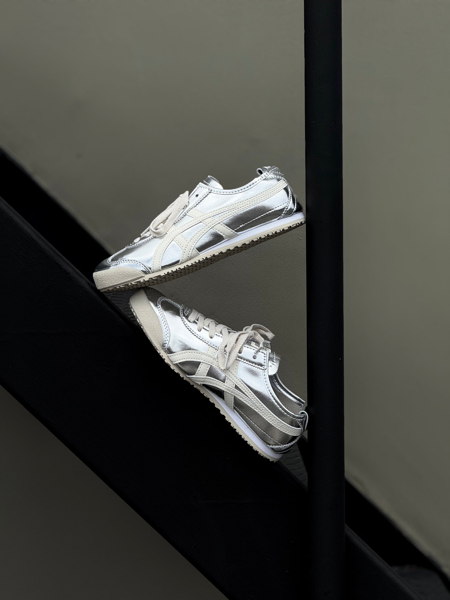 Onitsuka tiger Silver