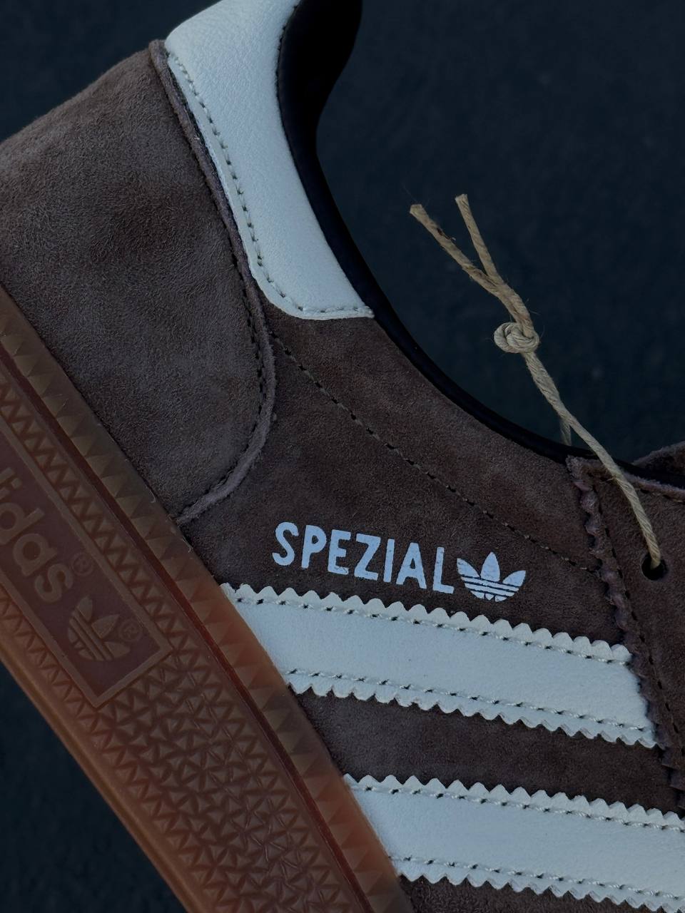 Adidas Spezial Cafe