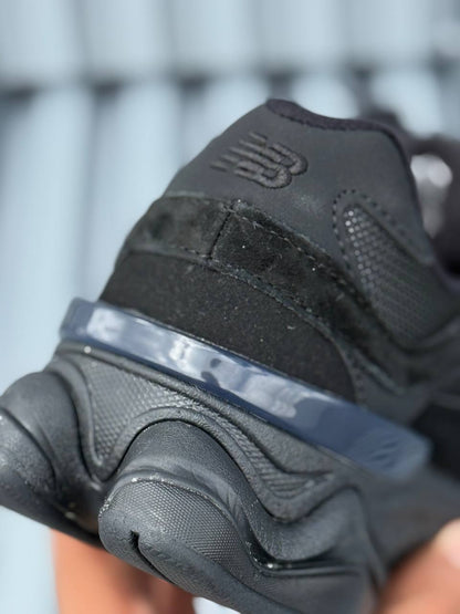 New Balance 9060 Negra