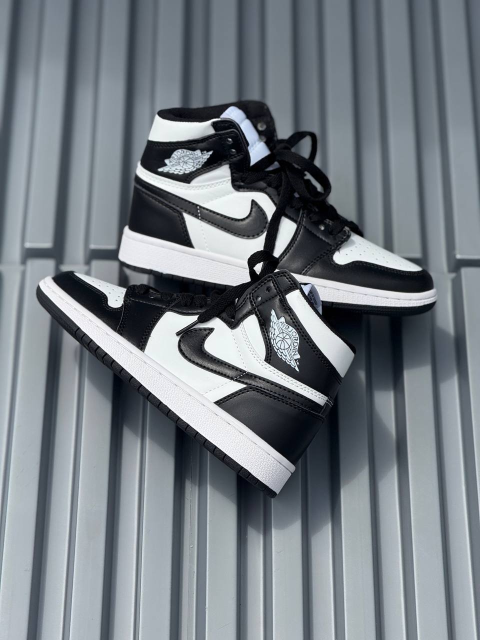 Nike Retro 1 Blanca Negra
