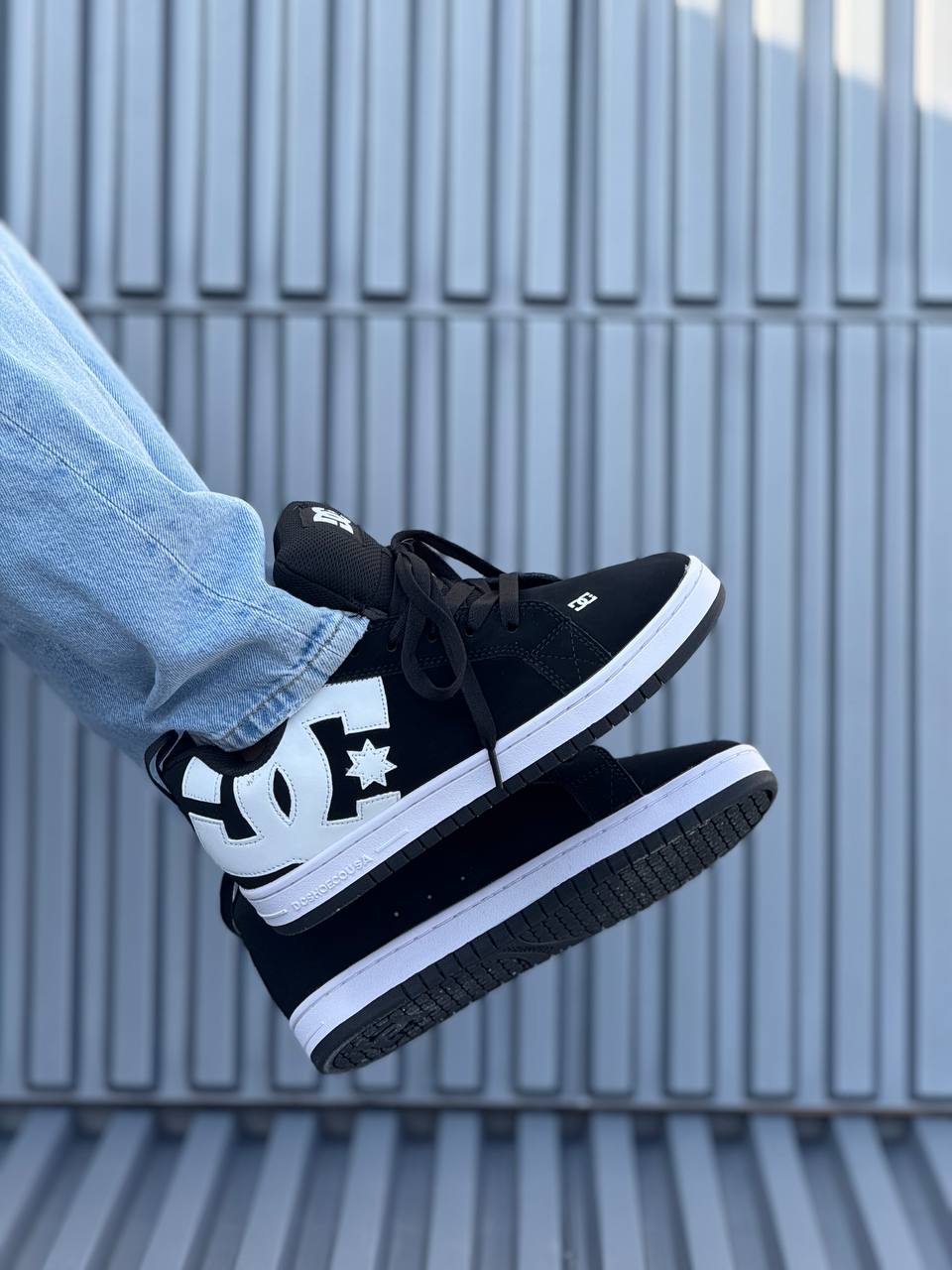 Dc Negro con blanco