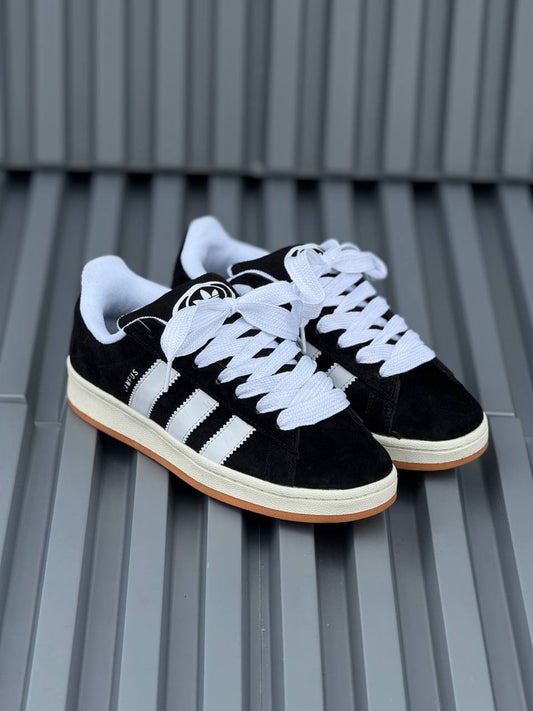 Adidas Campus negra blanca suela en goma
