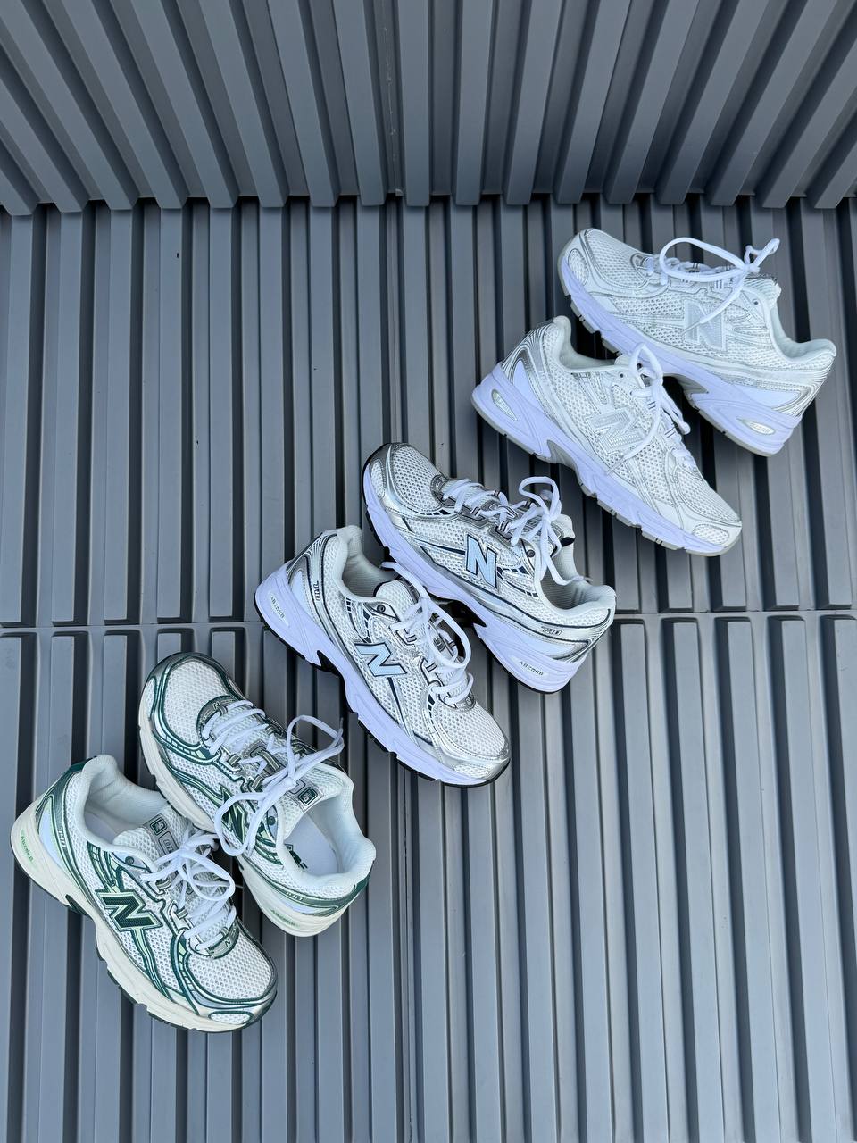 New Balance 740 blanca verde
