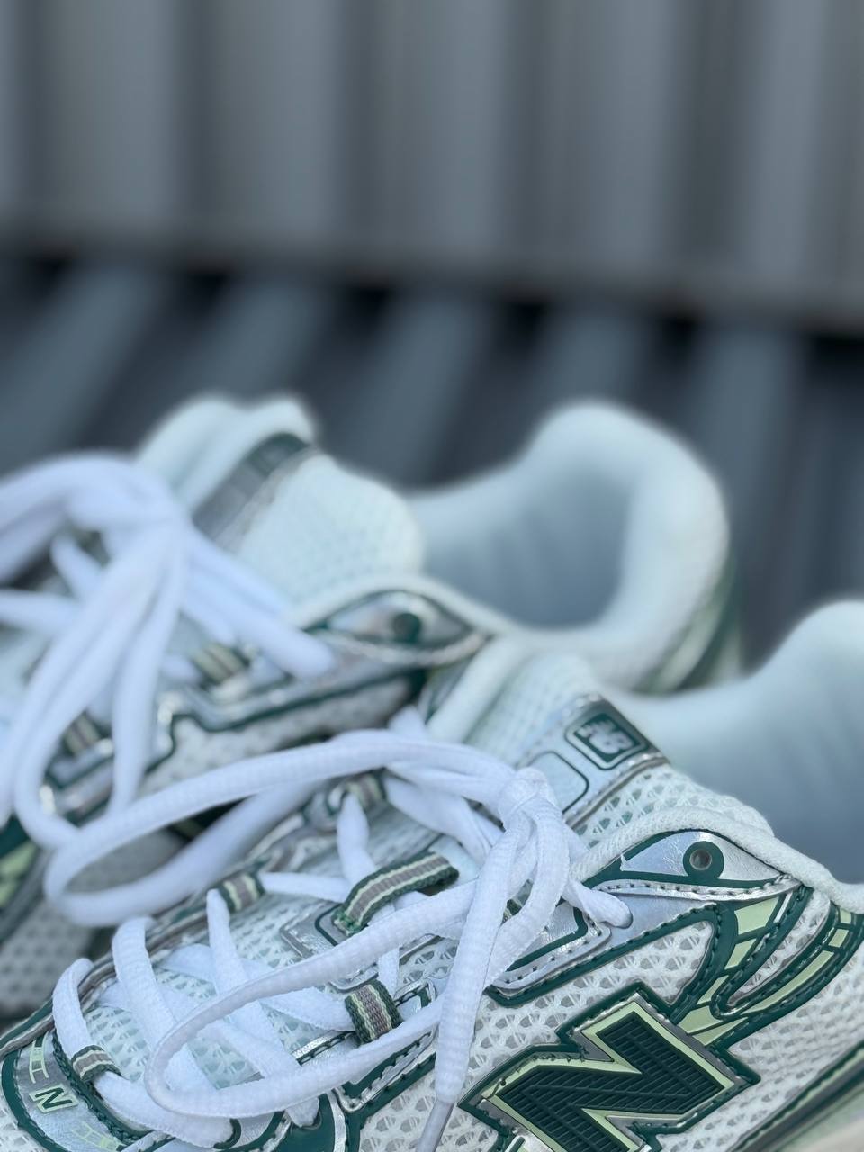 New Balance 740 blanca verde