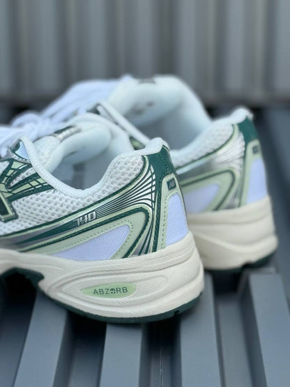New Balance 740 blanca verde