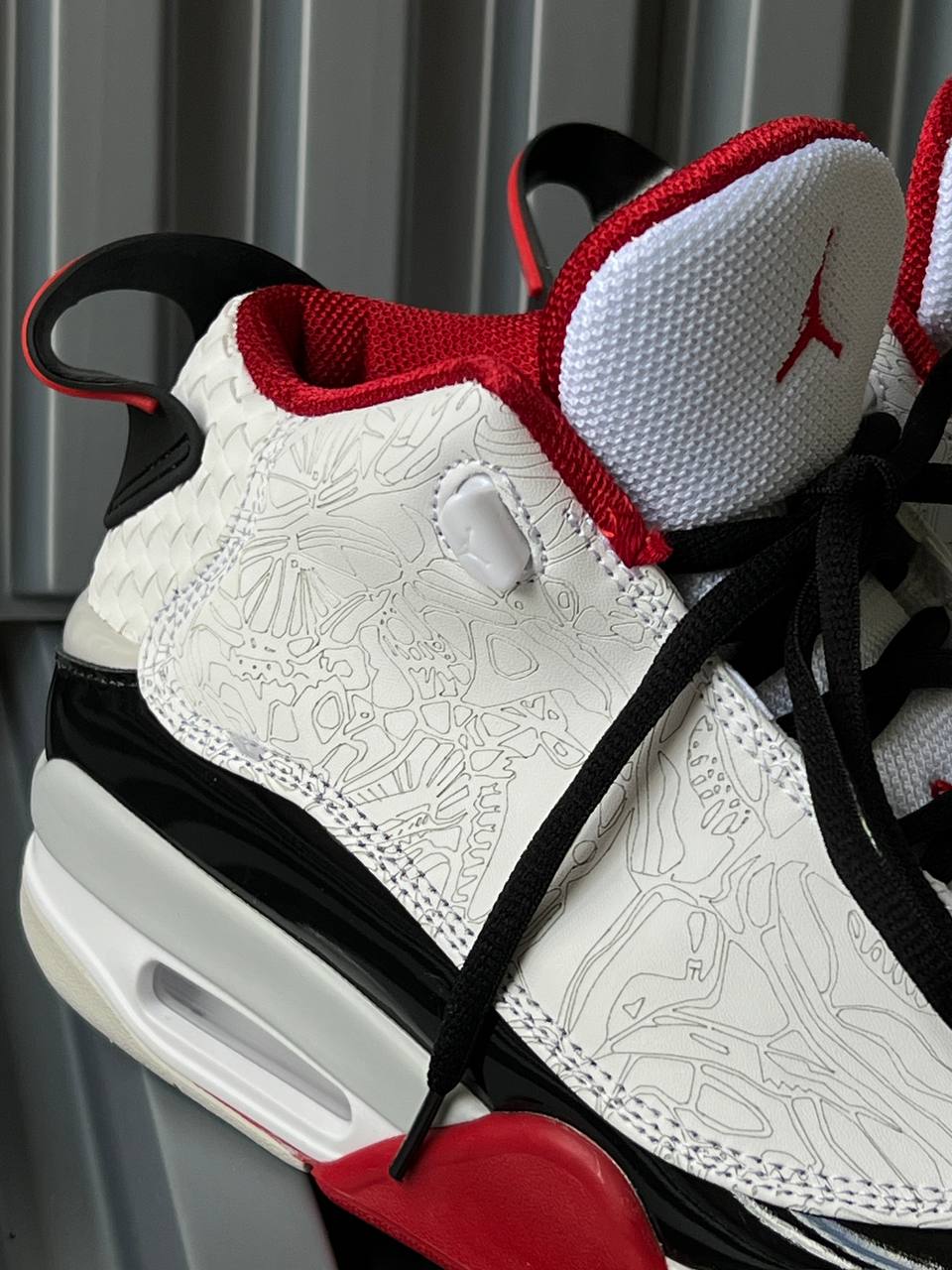 Nike x jordan Rojas