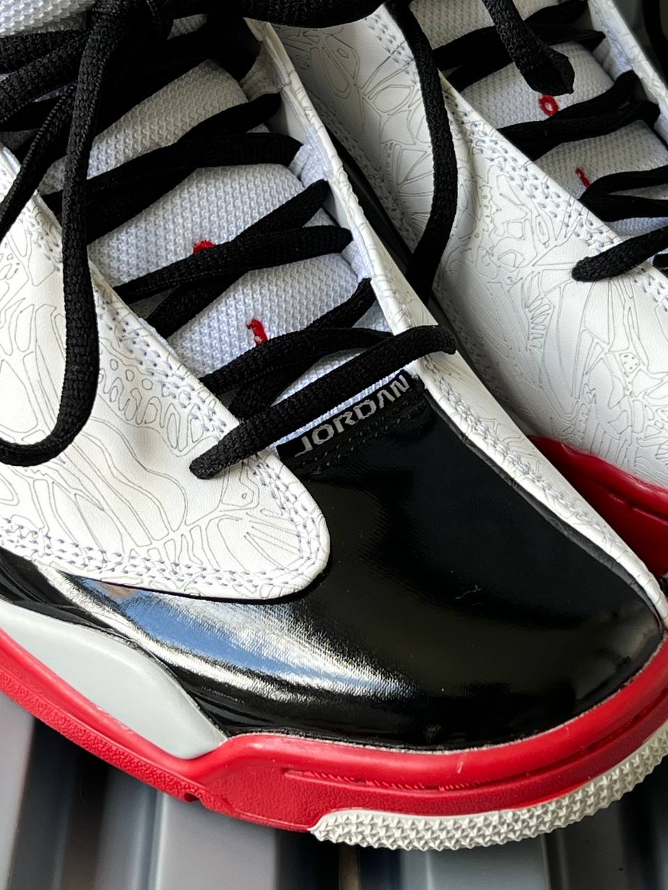 Nike x jordan Rojas