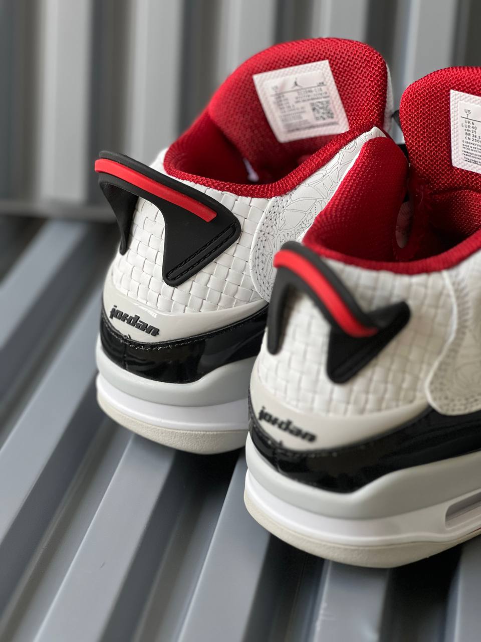 Nike x jordan Rojas