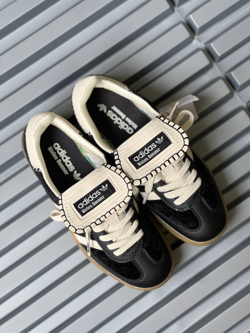Adidas wales bonner negra
