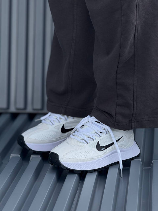 Nike Ballely
