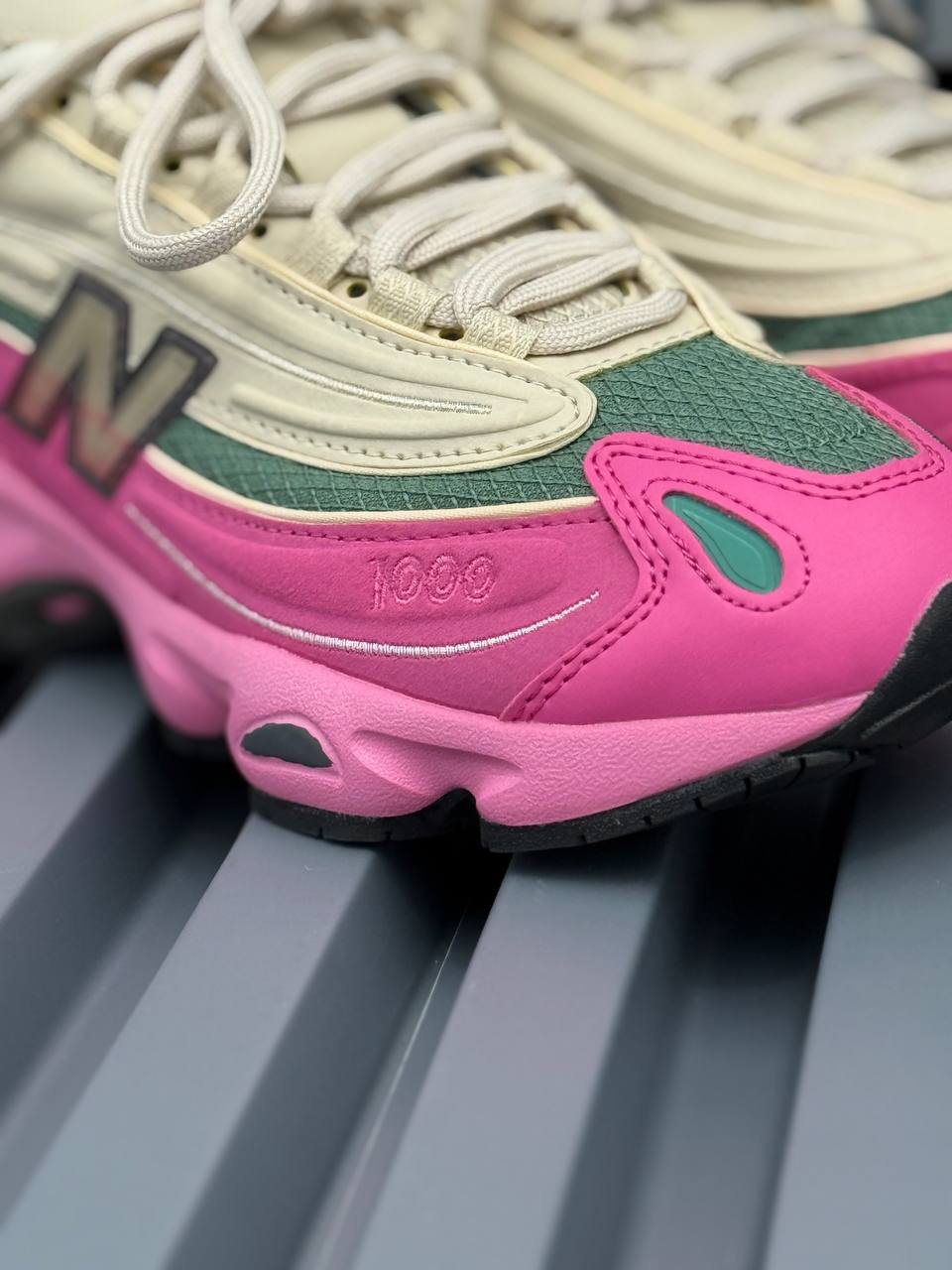 New Balance 1000 Beish Rosada