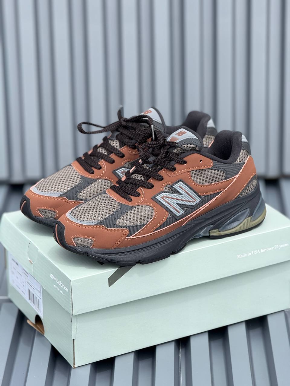 New Balance 2010 Cafe