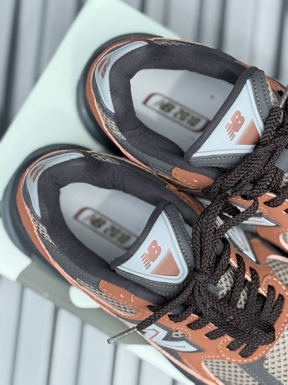 New Balance 2010 Cafe