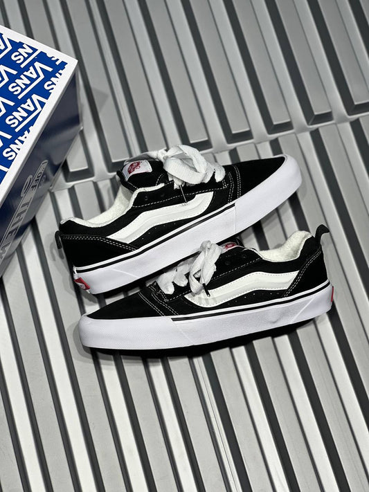 Vans negra
