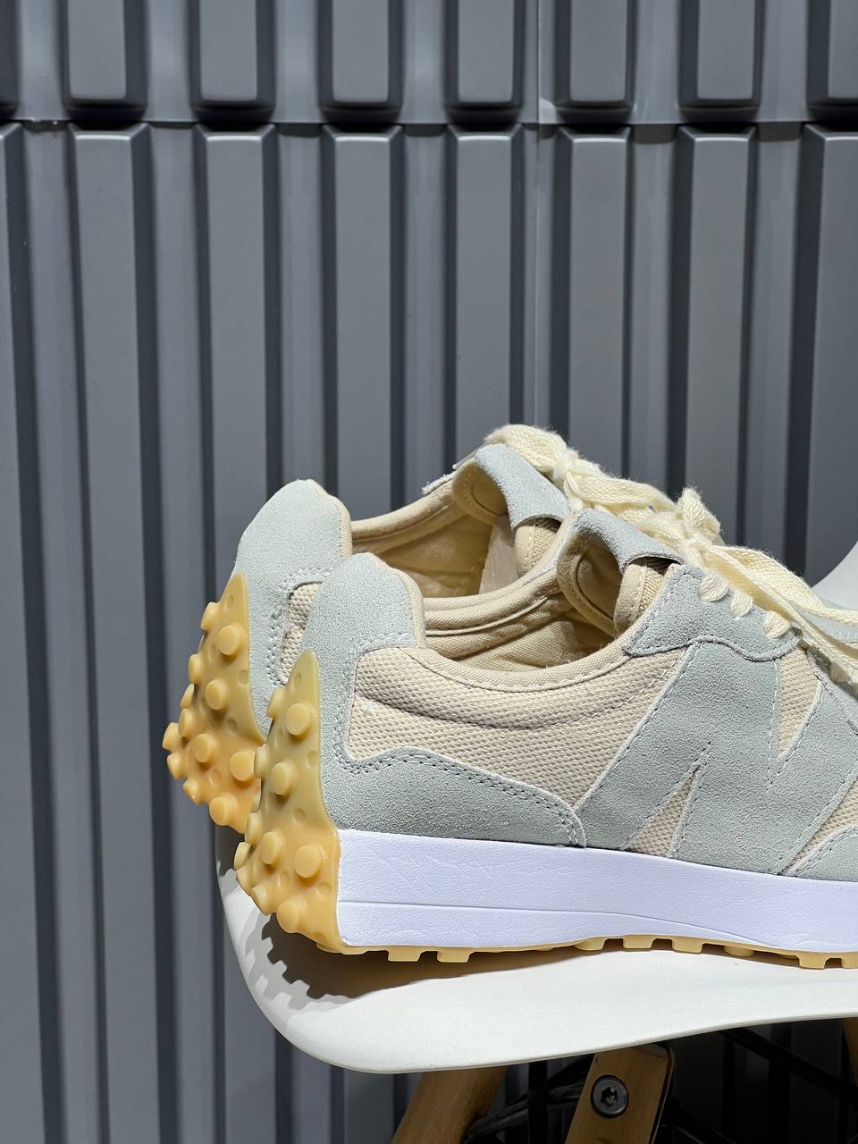 New Balance 327 gris