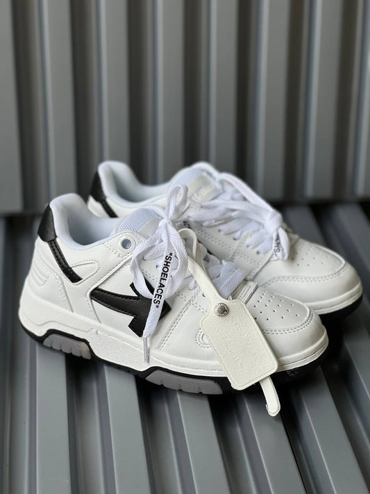 Off-White blanca negra