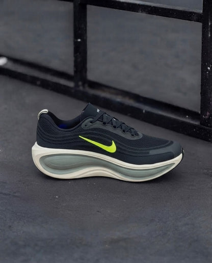 Nike Vomero Plus Negro/ Verde
