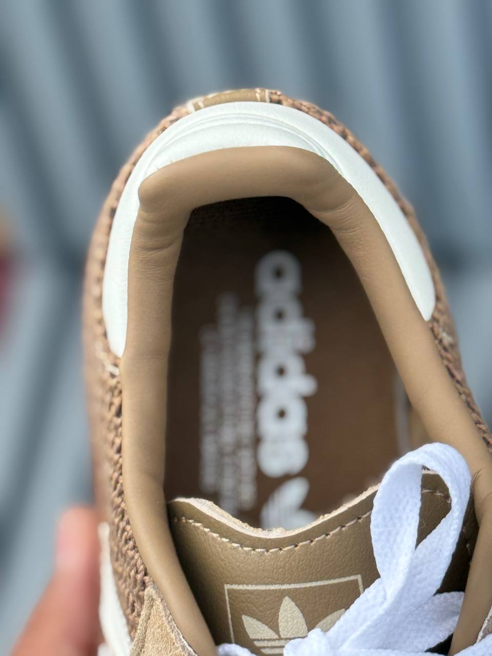 ADIDAS SAMBA CAFE OSCURA