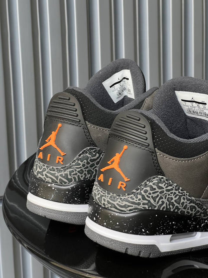 Jordan Retro naranja