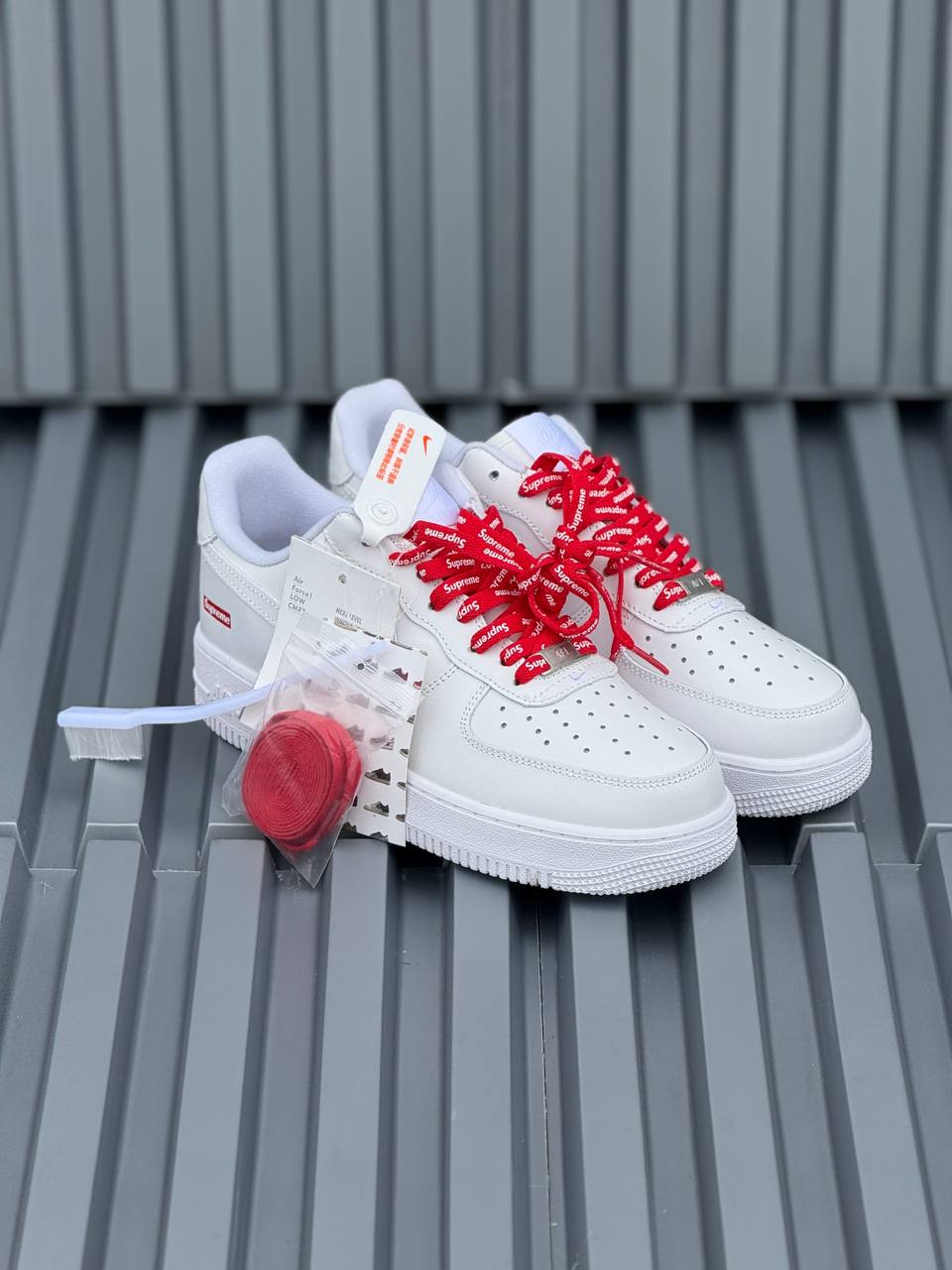 Nike Air Force One X Supreme