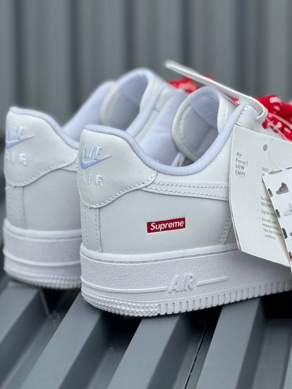 Nike Air Force One X Supreme