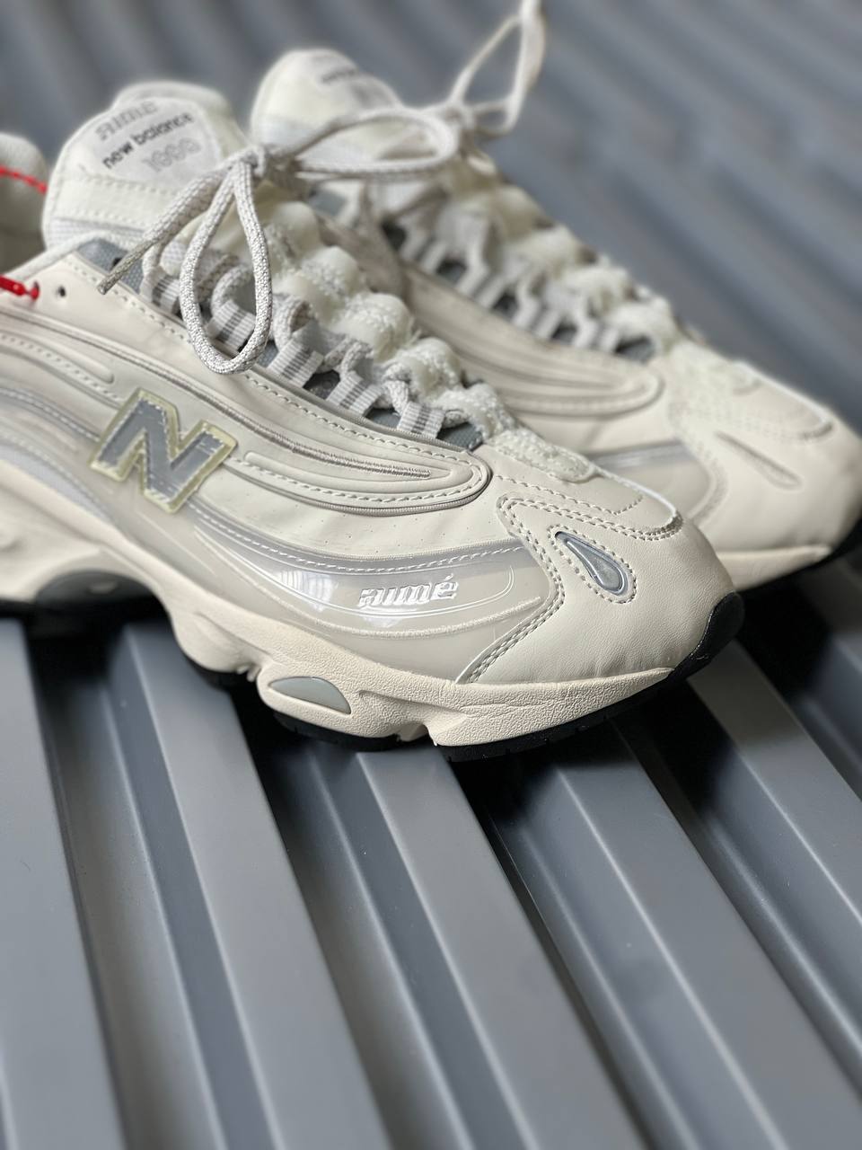 New Balance 1000 Blanca Beish