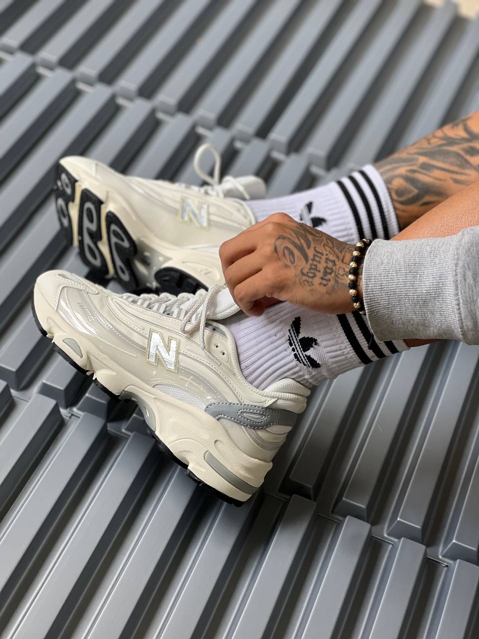 New Balance 1000 Blanca Beish