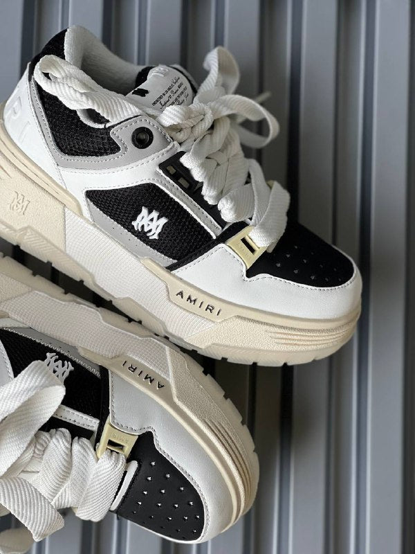 AMIRI blanca negra